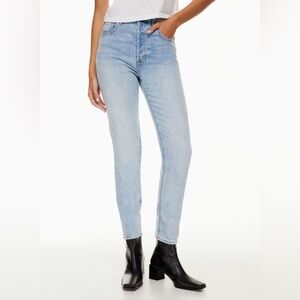 Aritzia | Denim Forum | Yoko High Rise Slim | 27W